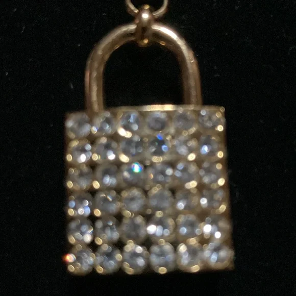 Rhinestone lock keychain working lock - Picture 3 of 4
